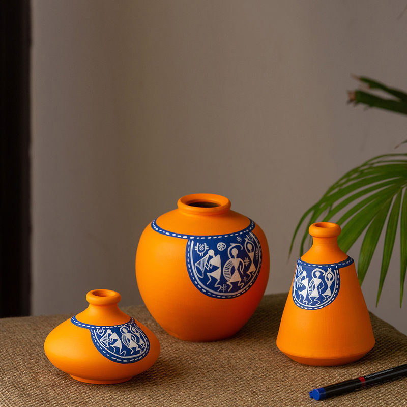 ExclusiveLane The Warli Tales' Handpainted Terracotta Vases (Set of 3
