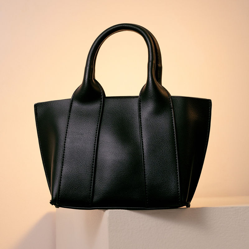 Nykaa 2025 fashion handbags