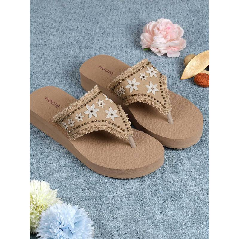 Mochi Women Beige Sandals (EURO 36)