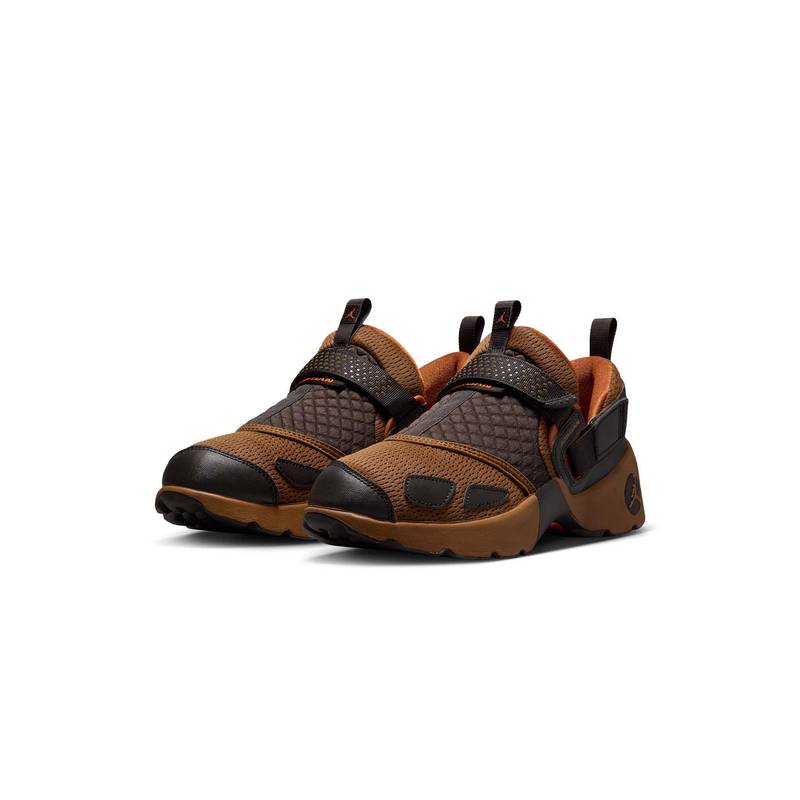 Nike Women's Jordan Trunner Lx Sneakers (US 10.5)