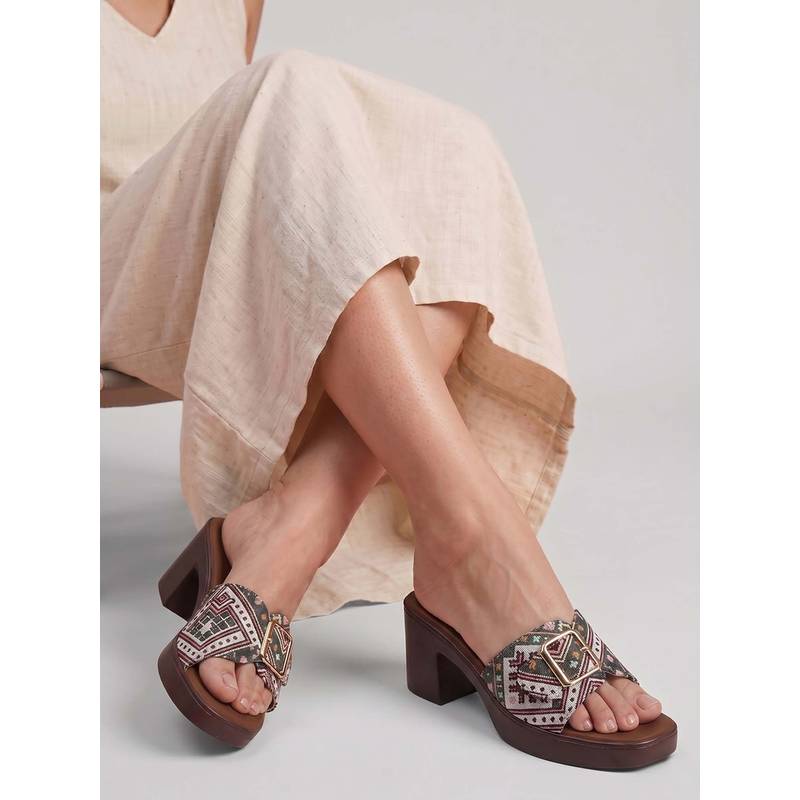 CHINRAAG Women Printed Buckle Detail Block Sandals heels (UK 5)