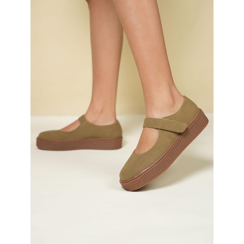 Theater Women Maru Grass Hopper Mary Janes Ballerinas (EURO 41)