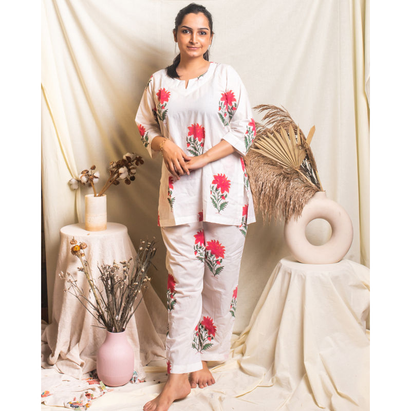 House of Ekam White and Pink Floral Blockprinted Top & Pyjama (Set of 2) (3XL)