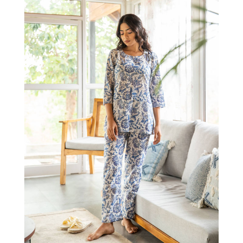 House of Ekam Blue and White Floral Top & Pyjama (Set of 2) (M)