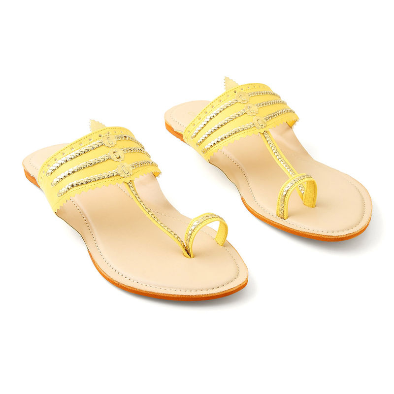 Chaal Chalan Xari Yellow Kolhapuris (EURO 36)