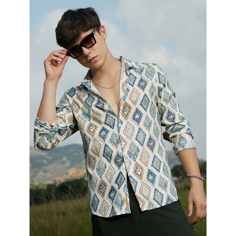 Campus Sutra Men Off White Nomadic Lozenge Shirt (S)