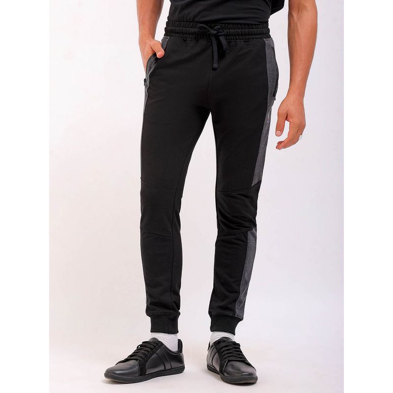 The Indian Garage Co Men Slim Fit Colorblocked Mid-Rise Knitted Joggers (M)