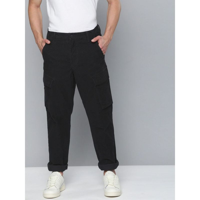 Levi's Men Black Tapered Slim Cargos (34): Buy Levi's Men Black Tapered Slim Cargos (34) Online