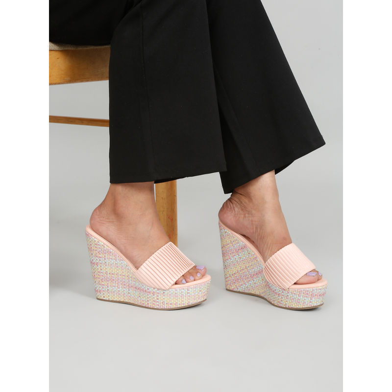 Flat n Heels Women Casual Wedges Peach (EURO 39)