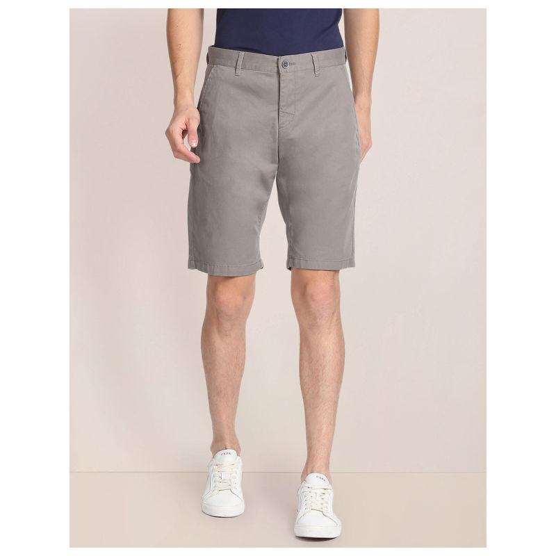 U.S. POLO ASSN. Grey Mid Rise Solid Slim Fit Shorts (32)
