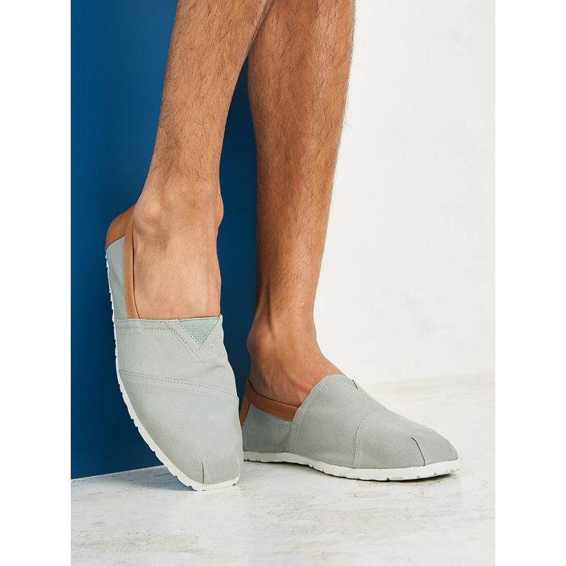 Styli Contrast Trim Canvas Espadrille (EURO 42)