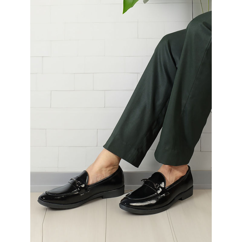 Carlton London Men's Stylish Black Color Comfortable Textured Loafers (EURO 44)
