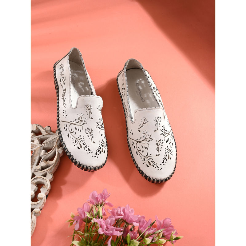 CARLO ROMANO Women Genuine Leather Textured Loafers White (UK 7)