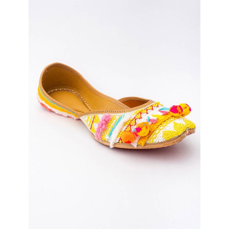 NR BY NIDHI RATHI Embellished Multi-Color Juttis (EURO 36)