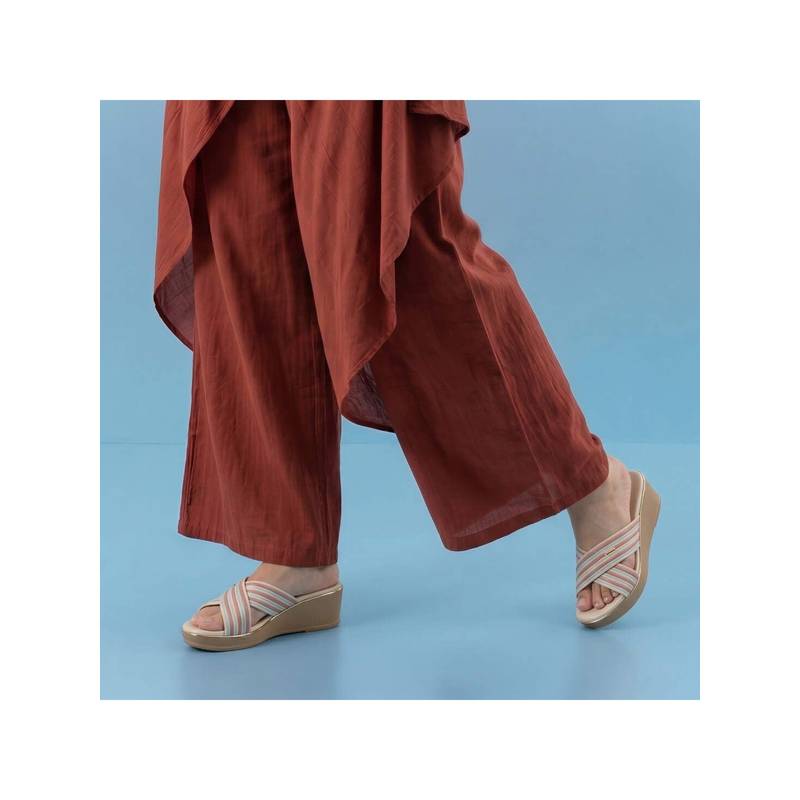 Mochi Women'S Beige Casual Wedges Heels (UK 3)
