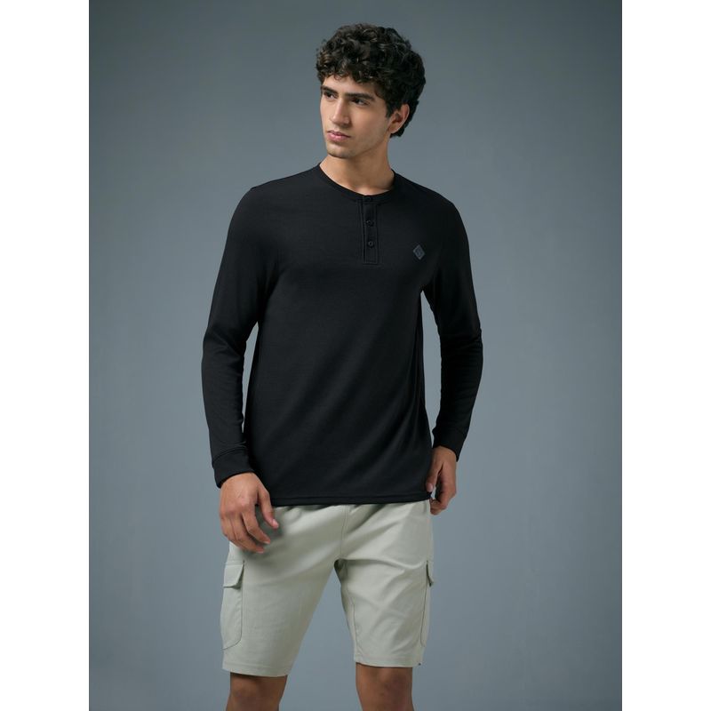 Technosport Men Black Self Design Slim Fit Henley Neck Sports T-Shirt (M)