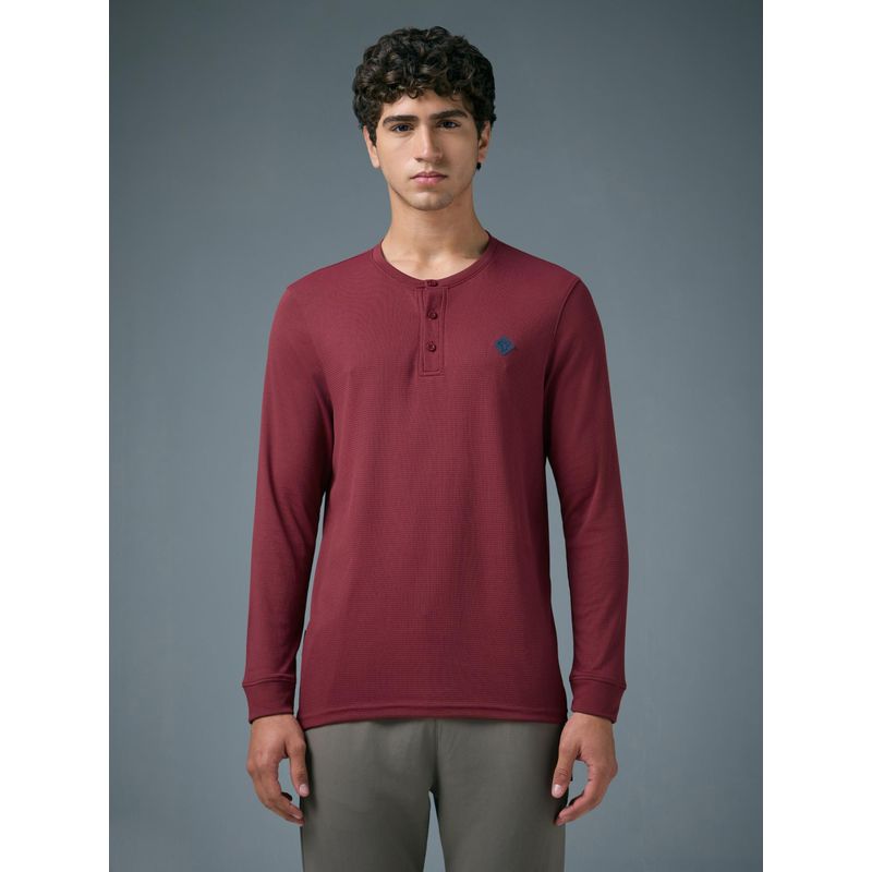 Technosport Men Red Self Design Slim Fit Henley Neck Sports T-Shirt (L)