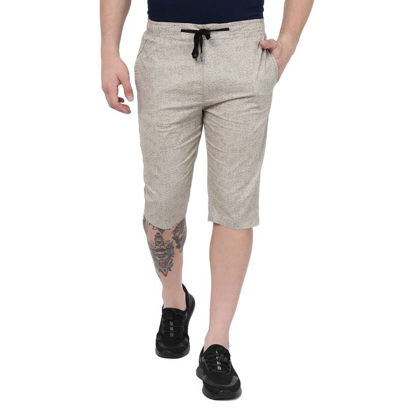 JadeBlue Men Beige Cotton Slim Fit Printed Capri Shorts (40)