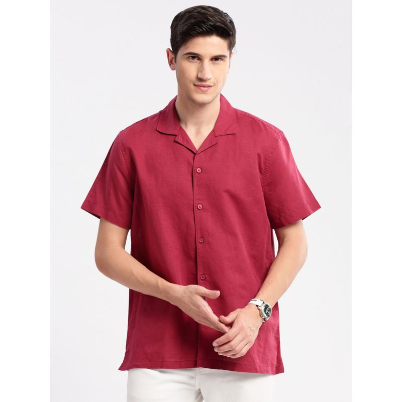 SHOWOFF Mens Short Sleeves Cuban Collar Cotton Solid Red Casual Shirt (S)