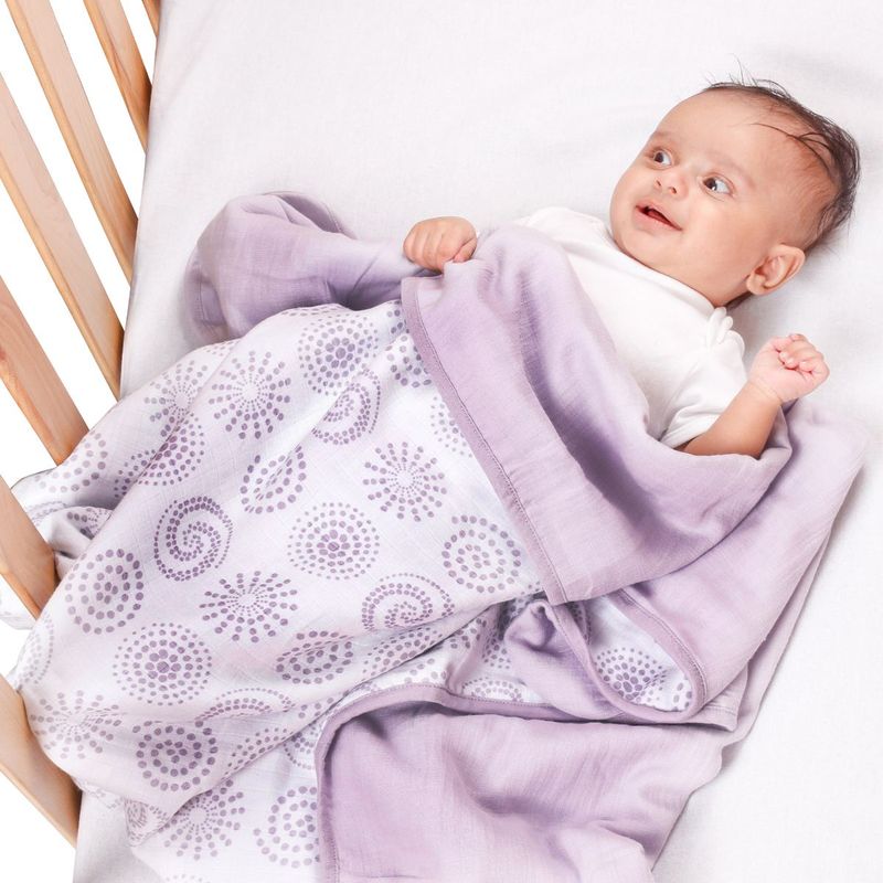Kaarpas Organic Cotton Muslin 3 Layered Quilt Blanket With Patterns Of