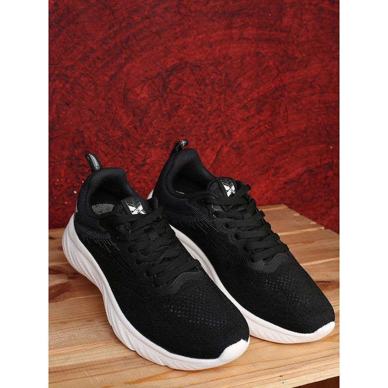 Xtep Men Black Comfort Textured Running Shoes (EURO 40)