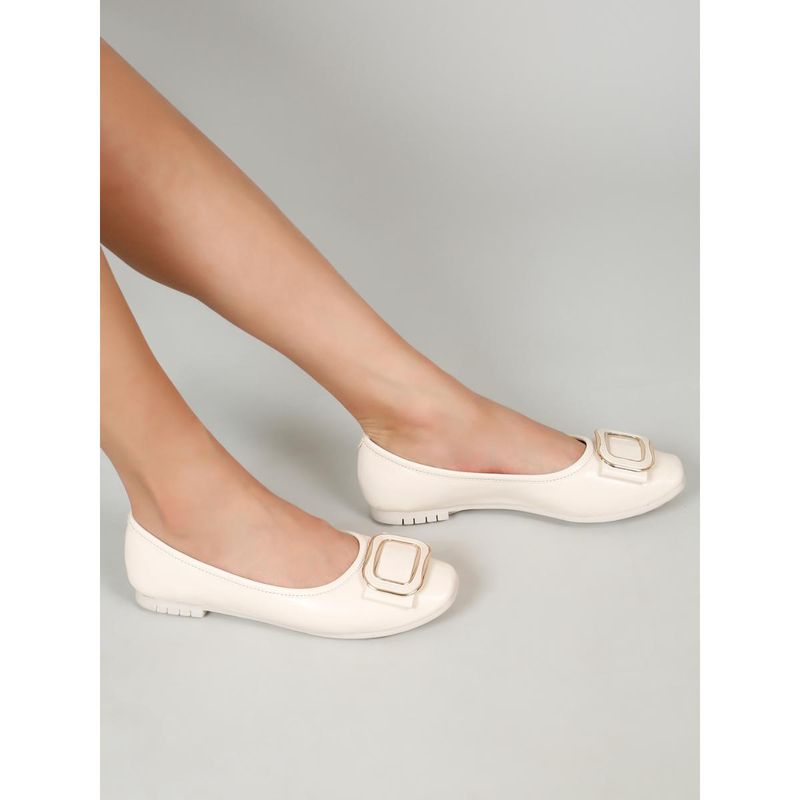 Flat n Heels Womens Beige Ballerina (EURO 36)