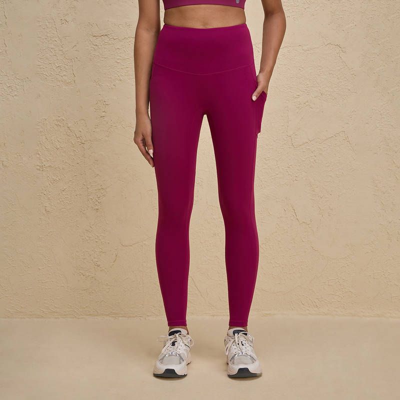 Nykd by Nykaa Luxe Leggings in Cloud Soft & Squat Proof Fabric with Anti Slip Waist & Boo - NYK261