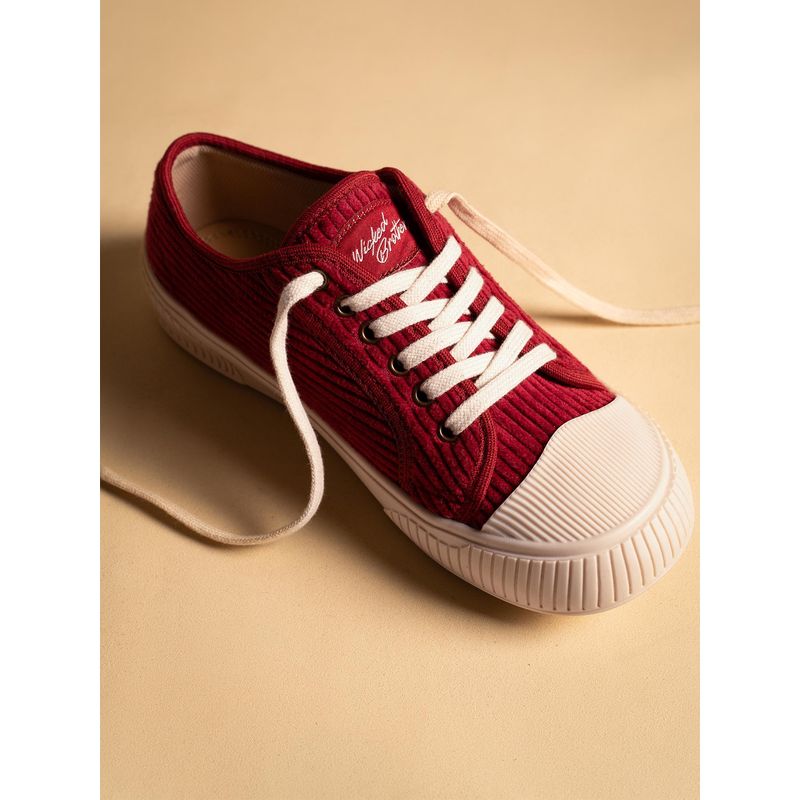 Theater Women Wicked Brothers Cherry Red Lace-Up Sneakers (EURO 36)