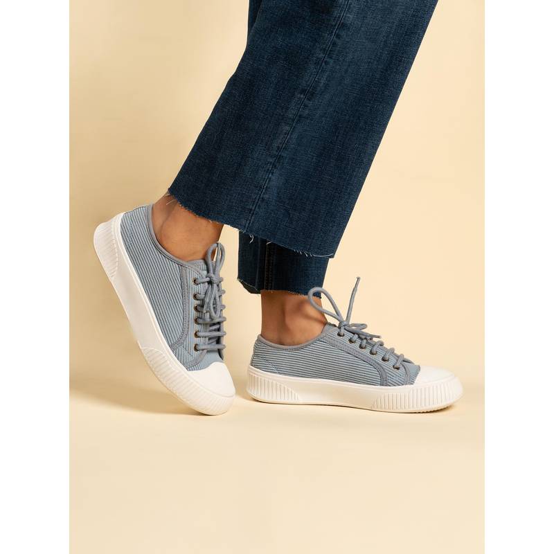 Theater Women Wicked Brothers Blue Sneakers (EURO 36)
