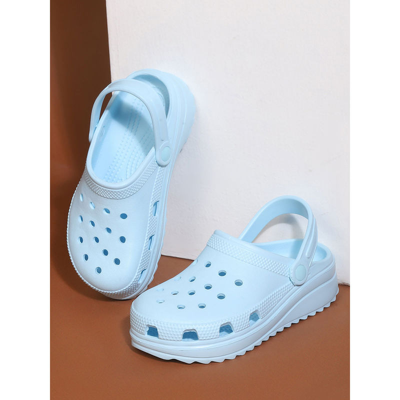 Truffle Collection Blue Solid Clogs (UK 3)