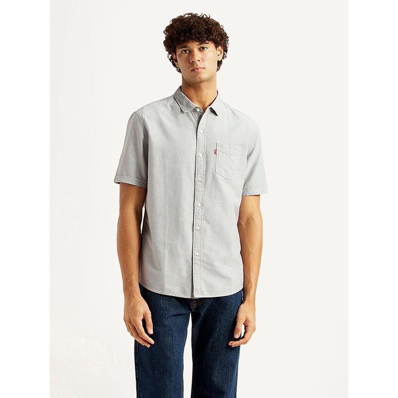 Levi's Mens Solid Light-Grey Slim Fit Casual Shirt (M)