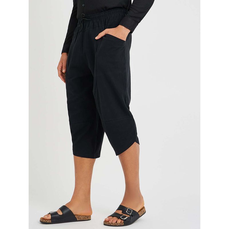 Styli Men Three-Fourth Length Mid Rise Shorts (30)