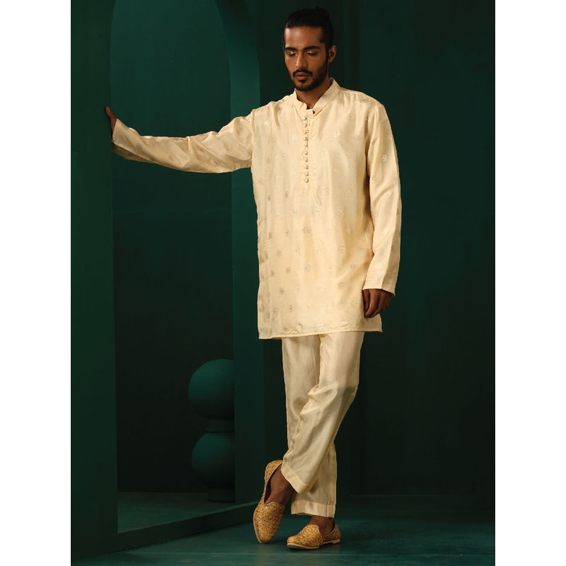 trueBrowns Men's Ivory Floral Kurta with Pant (Set of 2) (XS)