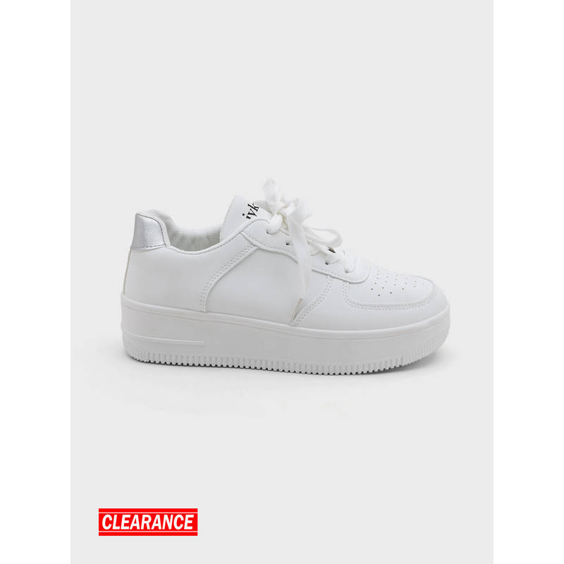 IYKYK by Nykaa Fashion Premium White Solid Casual Sneakers (EURO 40)