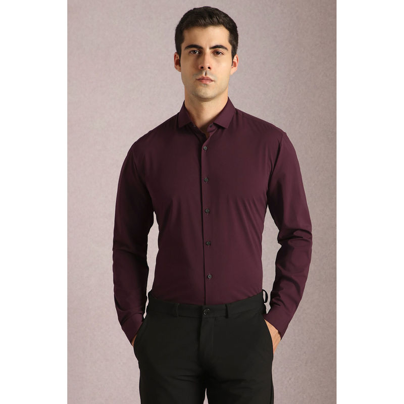 Louis Philippe Men Maroon Solid Full Sleeves Casual Shirt (42)