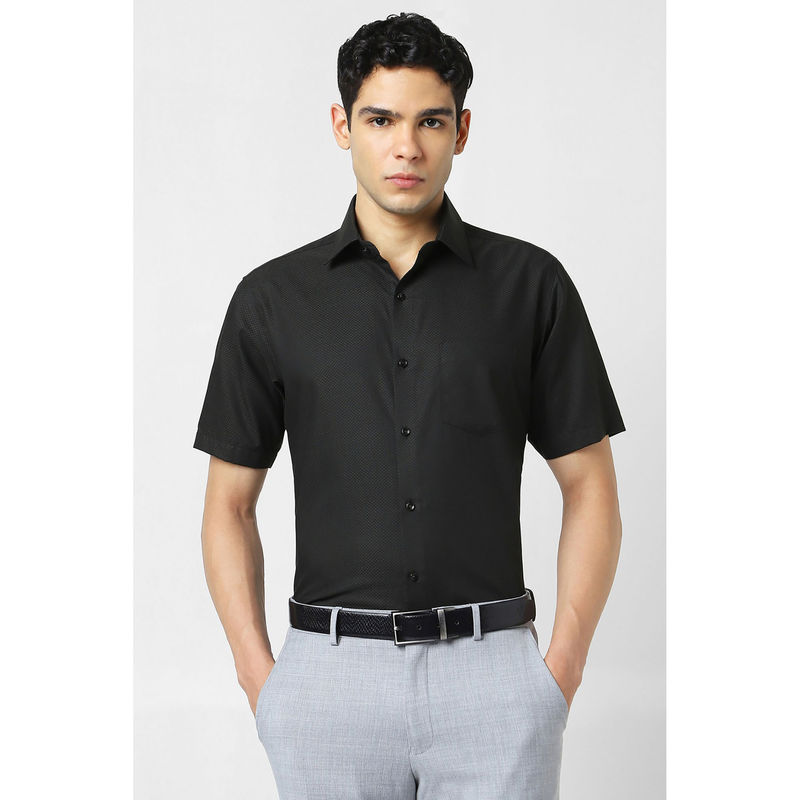 Van Heusen Men Black Textured Half Sleeves Shirt (39)