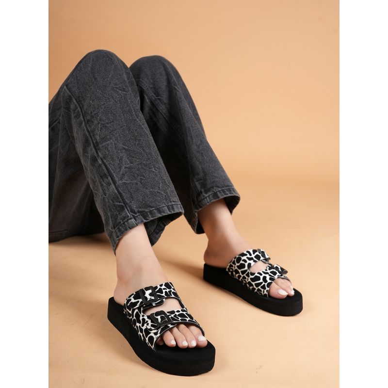 MOZAFIA Women White Slip On Sandals (EU 38)