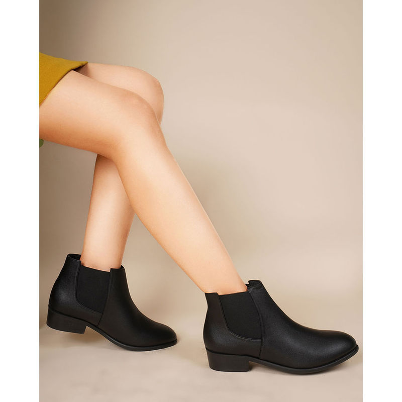 SHUZ TOUCH Black Solid Chelsea Boots (EURO 37)