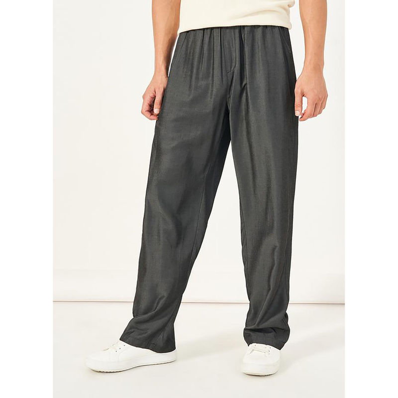 Styli Black Solid Relaxed Fit Jeans (32)