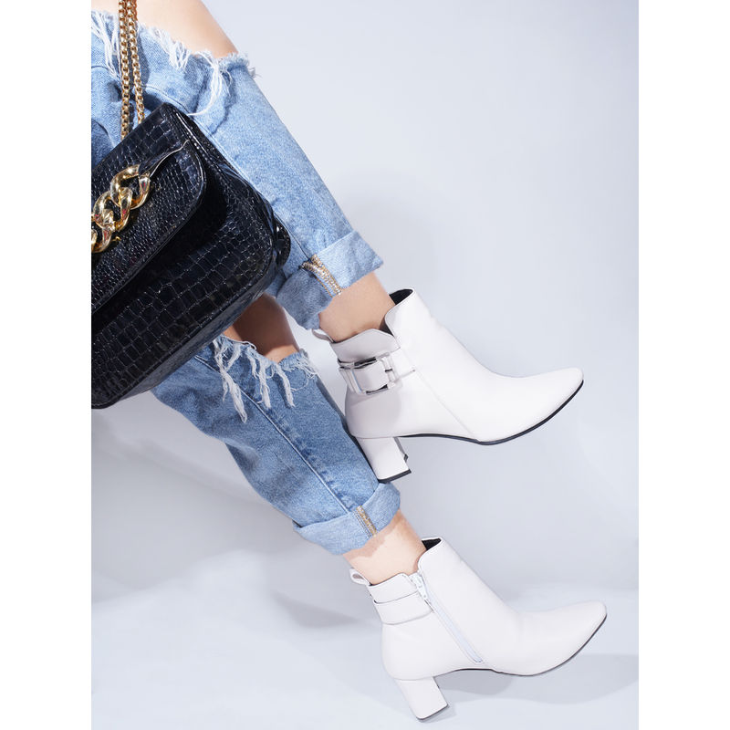 SHUZ TOUCH Women White Ankle Length Block Heel Casual Boots (EURO 34)