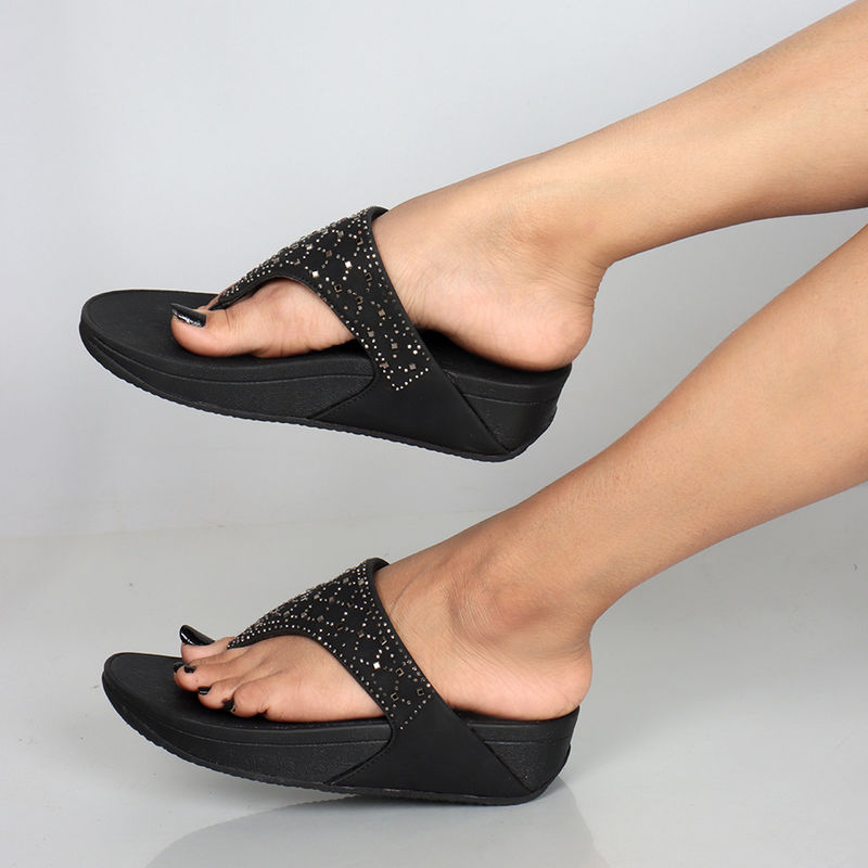 Carlton London Black Embellished Ethnic Comfort Sandals (EURO 39)