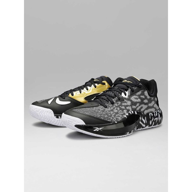 Reebok Engine A 26 + Se - Men Black Basketball Shoes (UK 6)