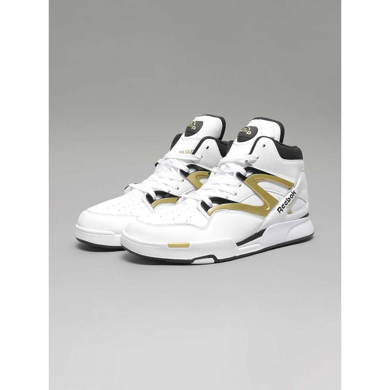 Reebok Pump Omni Zone Ii - Men White Classics Sneakers (UK 9)