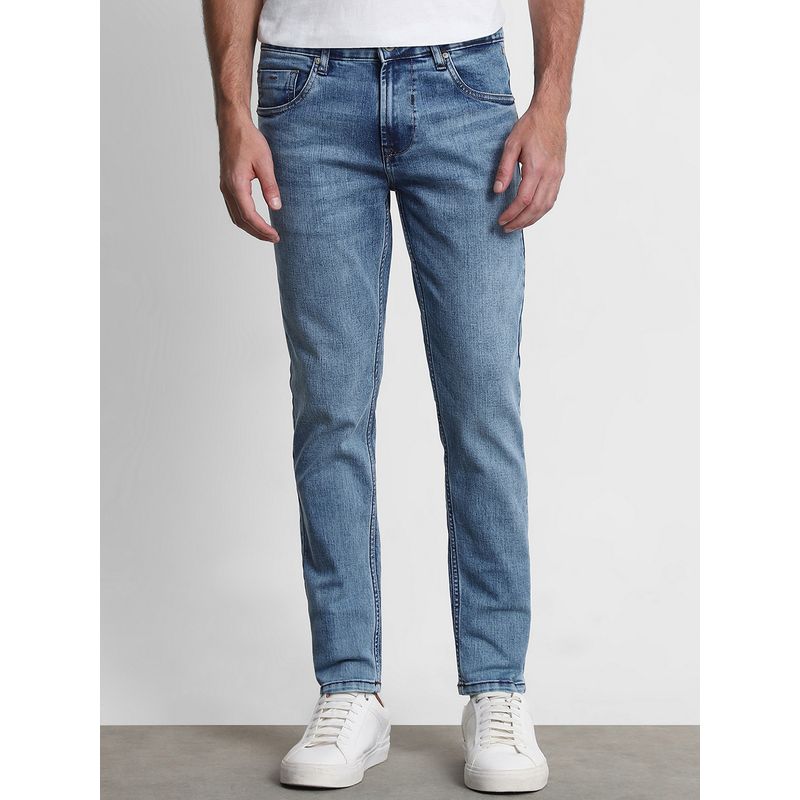 Mufti Medium Wash Blue Solid Jeans (30)