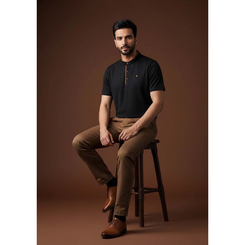 OUTERWORLD Black Solid Mandarin Neck Men's T-Shirt (M)