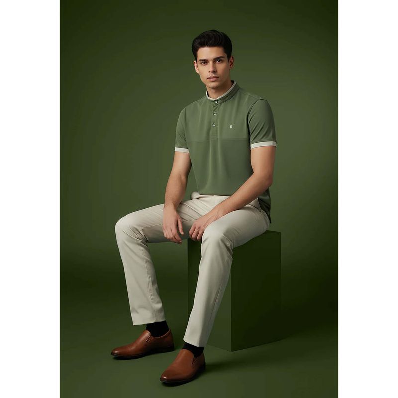 OUTERWORLD Olive Solid Mandarin Neck Men's T-Shirt (M)