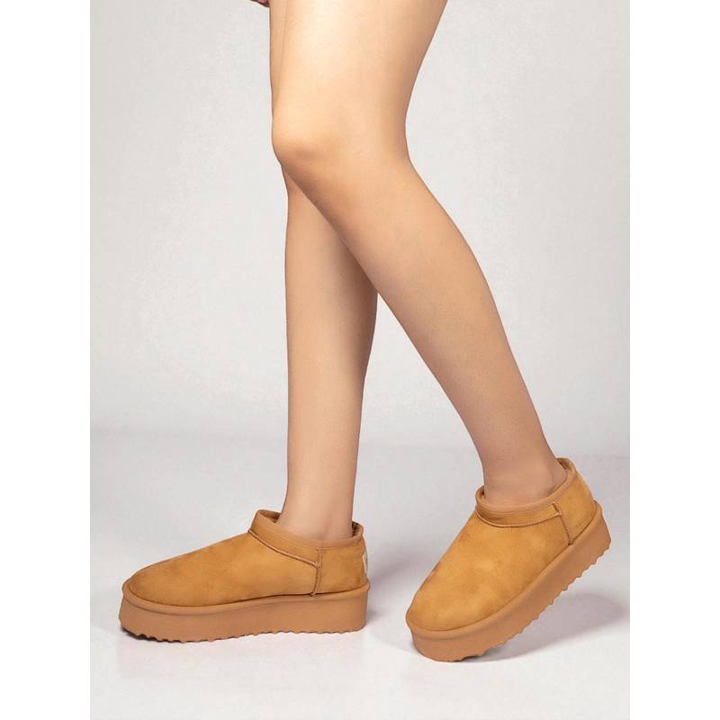 Truffle Collection Women Cosy Chic Brown Solid Boots (UK 7)
