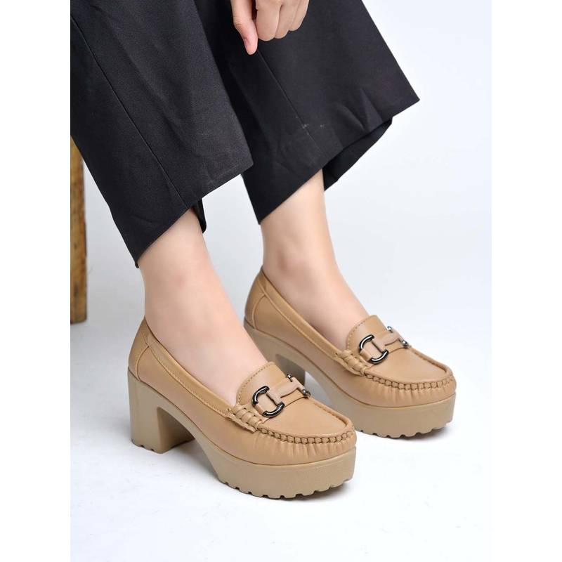 Shoetopia Women Beige Chunky Loafers (EURO 39)