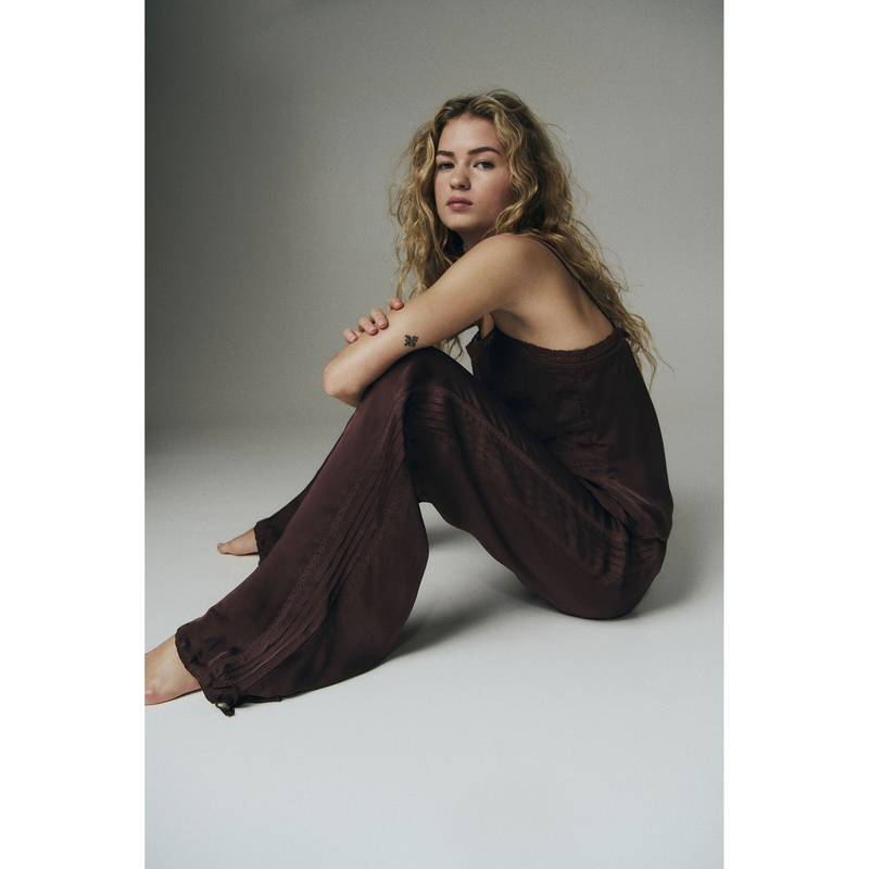 H&M Women Brown Viscose satin trousers (XS)
