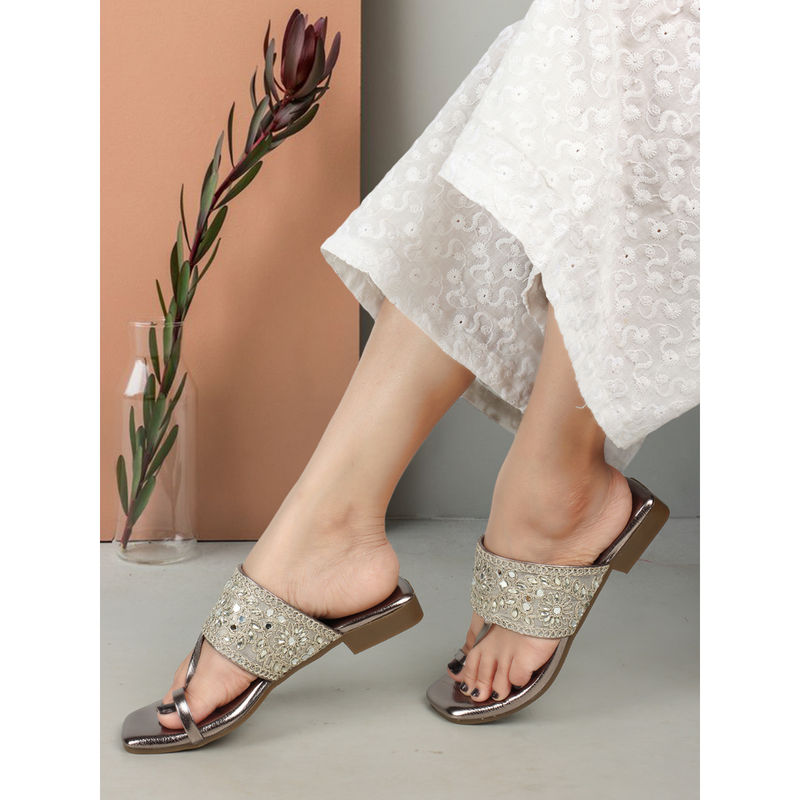 Iconics Women Gunmetal Slip-On Square Toe Kolhapuris (EURO 38)